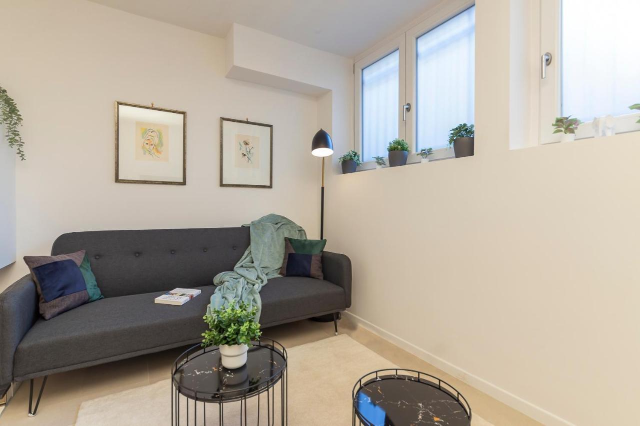 I Host Apartment - Val Strona Милан Экстерьер фото